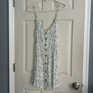 I bought this dress however I since lost weight. It’s brand new with the tags!